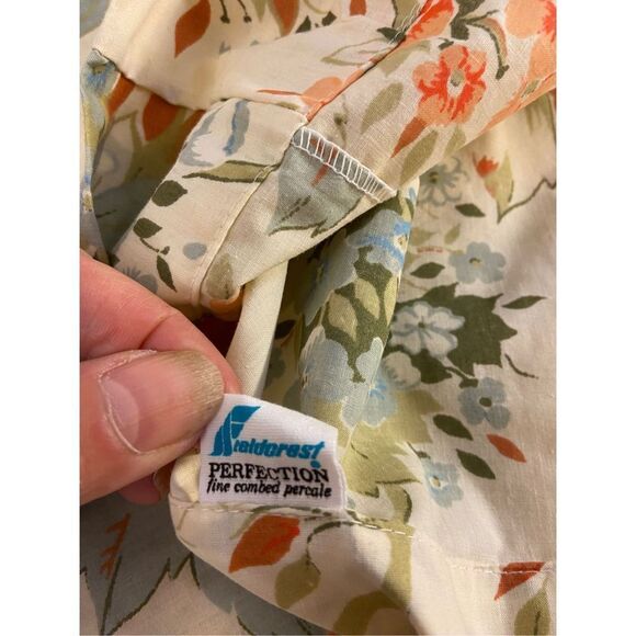 Fieldcrest pillow cases 2 matching Made in USA flowers 30x20" - Picture 4 of 5